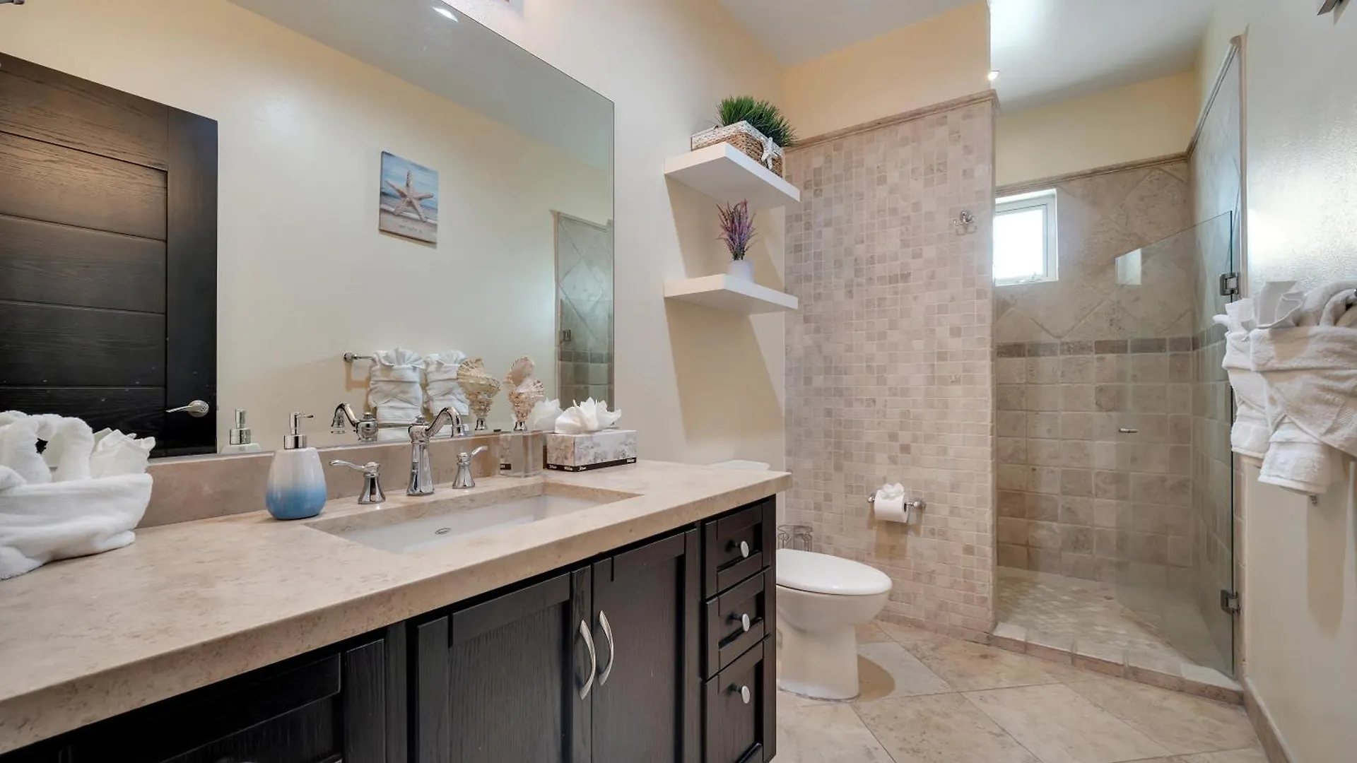 Upgrade Your Vacation In Style-Exclusive Poolside Condo! Cabo San Lucas Mexiko