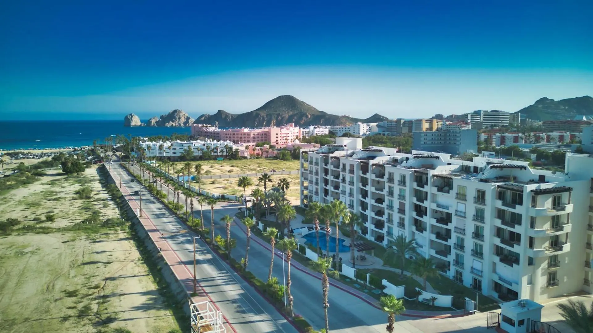 Upgrade Your Vacation In Style-Exclusive Poolside Condo! Cabo San Lucas
